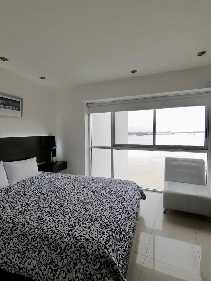 Luxury Suites River Front Гуаякуил Екстериор снимка
