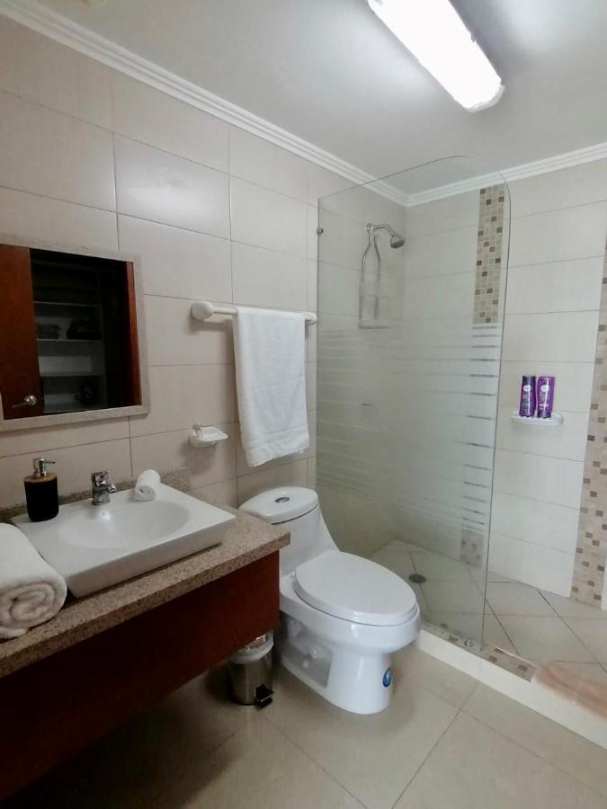 Luxury Suites River Front Гуаякуил Екстериор снимка