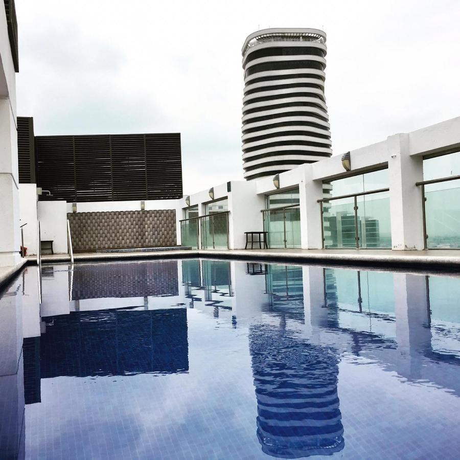Luxury Suites River Front Гуаякуил Екстериор снимка