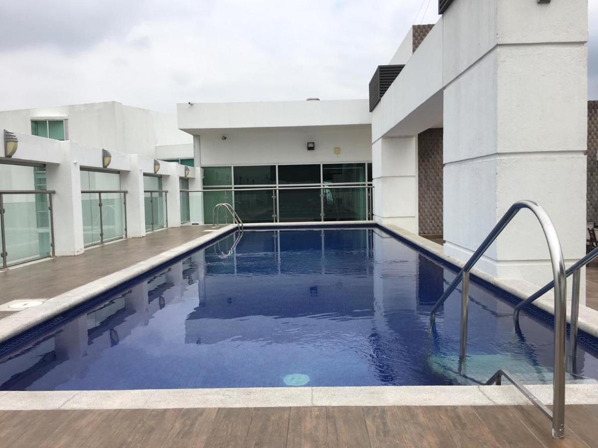Luxury Suites River Front Гуаякуил Екстериор снимка