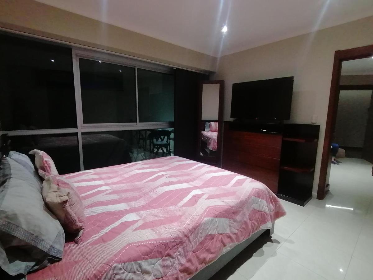 Luxury Suites River Front Гуаякуил Екстериор снимка