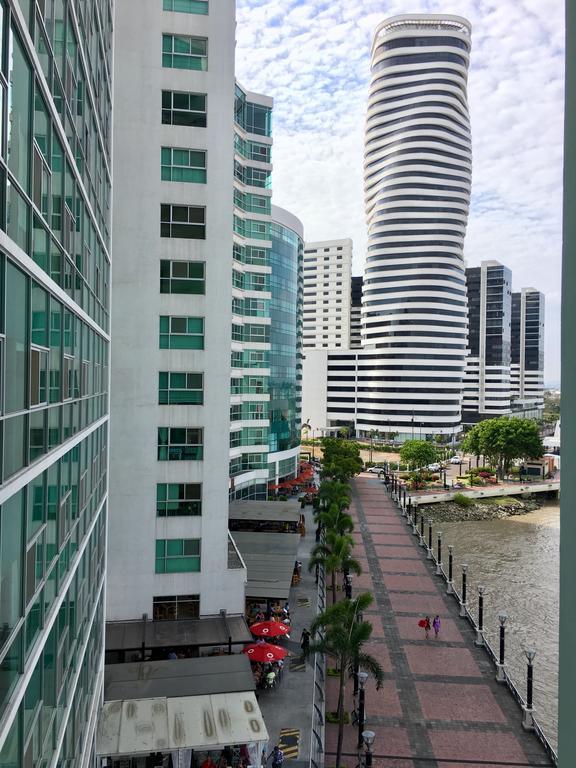 Luxury Suites River Front Гуаякуил Екстериор снимка